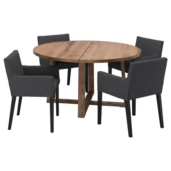 IKEA Стол + 4 стула с подлокотниками, дубовый шпон коричневой морилки/Гуннаред черный темно-серый M&Ouml;RBYL&Aring;NGA / M&Aring;REN&Auml;S, 895.201.01 89520101 фото