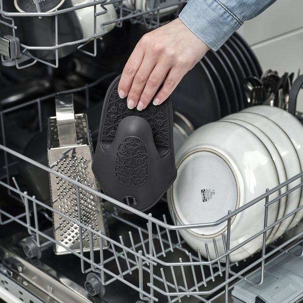 IKEA Рукавичка силіконова/темно-сіра SANDVIVA, 205.878.82 20587882 фото